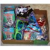 Image 1 : FLAT OF NOVELTY SUNGLASSES AND OTHER TOYS