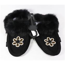 LADIES MOCCASINS SIZE 10