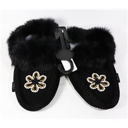LADIES MOCCASINS SIZE 7