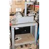 Image 1 : 1" VERTICAL BELT SANDER ON STAND.