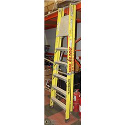 8' FIBERGLASS STEP LADDER - FEATHER LITE