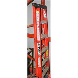 6' FIBERGLASS STEP LADDER - STURDY