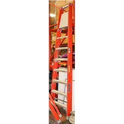 LOUISVILLE 10' LIGHTWEIGHT LADDER