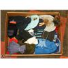 Image 1 : NEW FLAT OF ASSORTED WINTER WEAR, HATS, MITS,