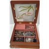 Image 1 : VINTAGE GLASS FLOWER JEWELLERY BOX WITH CONTENTS