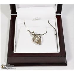 .925 ITALIAN BOX-LINK & .925 PEARL PENDANT