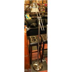 STANDING CHROME LAMP,  ADJUSTABLE HEIGHT