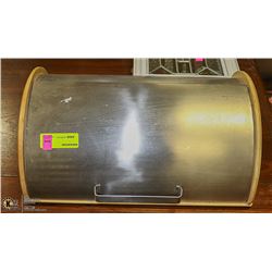 WOOD AND METAL BREAD BOX