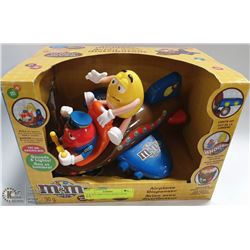 M & M'S AIRPLANE LIGHTS UP IN BOX