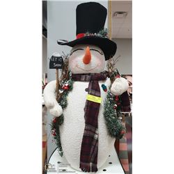 LARGE 33IN SNOWMAN WITH WREATH + LET IT SNOW SIGN