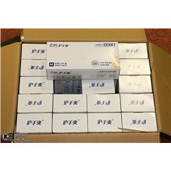 CASE WITH 20 BOXES OF 50 SIZE MEDIUM DISPOSABLE