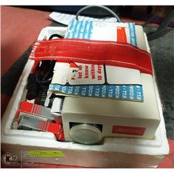 ZEISS IKON SLIDE PROJECTOR WITH AUTO FOCUS