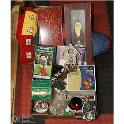 CHRISTMAS DECOR GROUPING