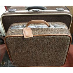 SKYWAY & DRONITE VINTAGE SUITCASES