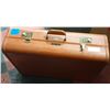 Image 1 : SAMSONITE ANTIQUE SUITCASE