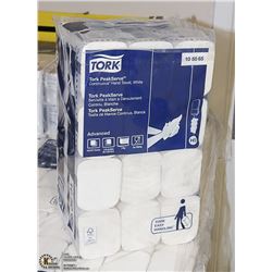 CASE OF TORK BRAND CONTINUOUS HAND TOWEL