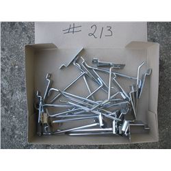 SLAT BOARD HOOKS - Lot of 20  (2 - 4 inch & 18 - 6 inch)