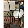Image 1 : Dolley 39" x 13"