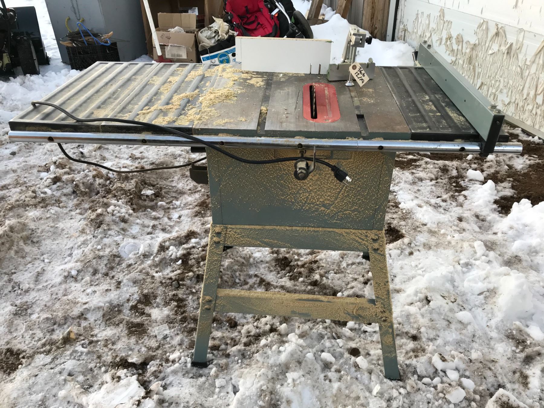 DELTA 10 inch Table Saw withTable Extension - Schmalz Auctions