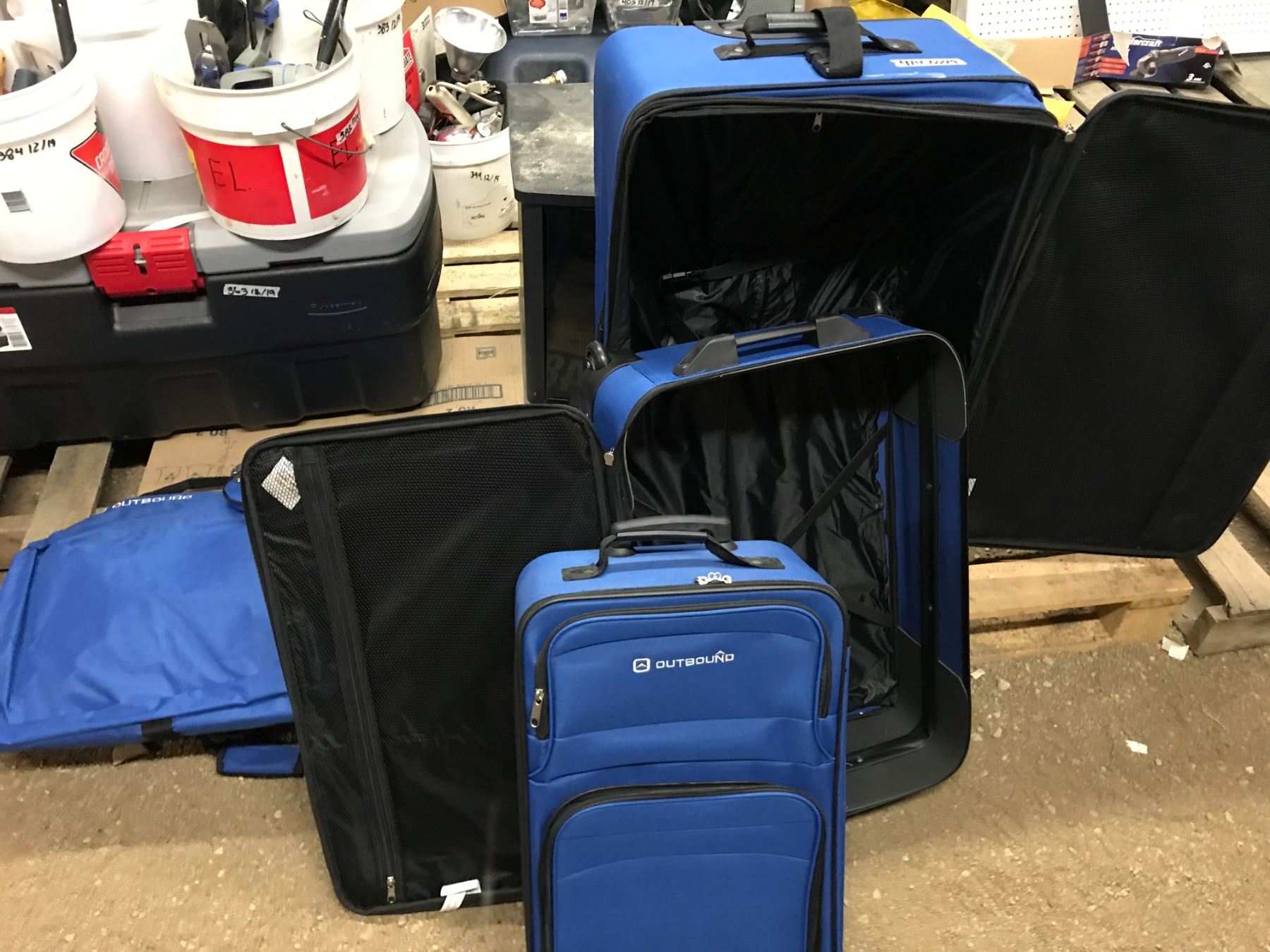 Outbound Luggage Set 5 Pieces assorted sizes