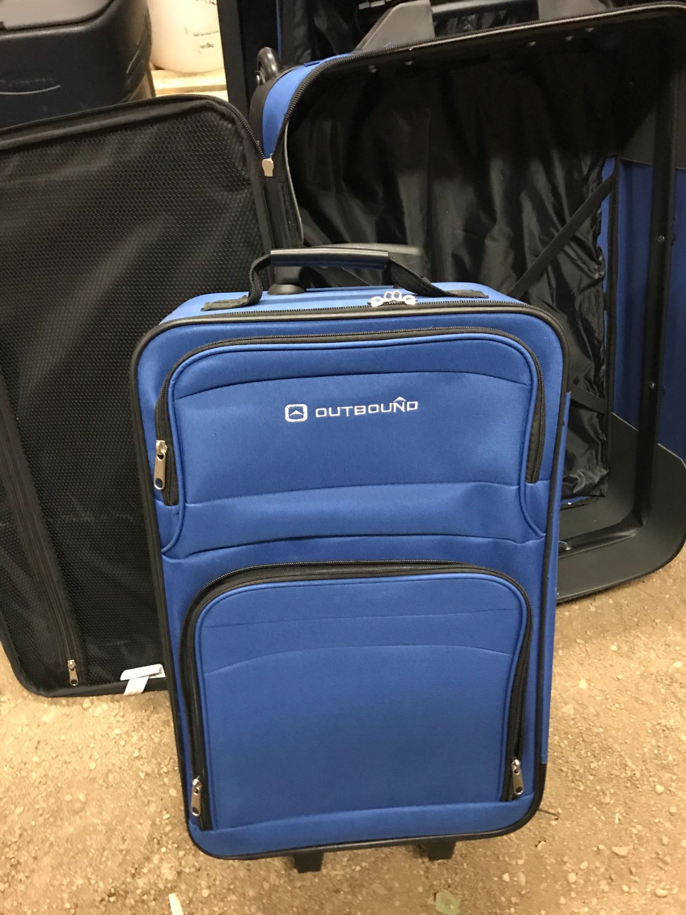 Outbound Luggage Set 5 Pieces assorted sizes