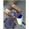 Image 1 : Lot of Misc. Kitchenware & Electric Griddle