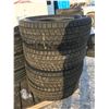 Image 1 : Dunlop Winter Maxx SJ8 Set of 4 Tires - 275/60R20