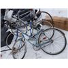 Image 1 : 3 - Bicycles