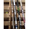 Image 3 : Lot of Hockey Sticks & Golf Club