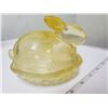 Image 1 : DEPRESSION GLASS RABBIT ON NEST