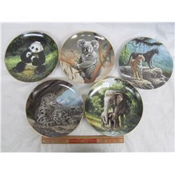 5 COLLECTORS PLATES WITH ANIMALS BOXES AND COA