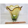 Image 1 : LARGE 1950'S GREEN TO AMBER ART GLASS VASE NO DAMAGE