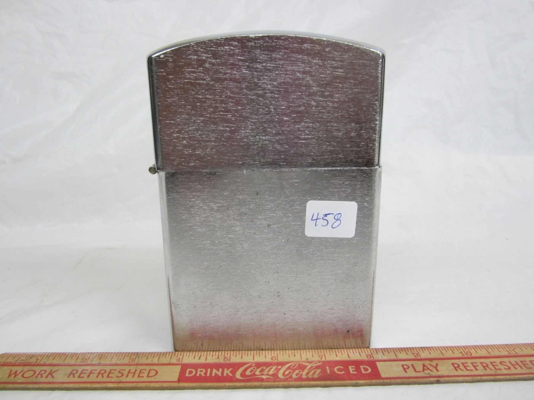 LARGE ZIPPO STYLE LIGHTER WORKING