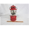Image 2 : VINTAGE COLEMAN RED LANTERN
