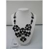 Image 1 : COSTUME JEWELLRY - BLACK STONE IN SILVER TONE SETTING NECKLACE