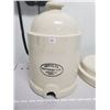 Image 4 : MEDALTA CHICKEN WATERER (REPAIRED BASE)