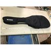 Image 1 : GUITAR AND CASE
