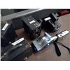 Image 4 : 6 OLDER VINTAGE CAMERAS