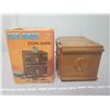 Image 3 : VINTAGE NOS ICE BOX COIN BANK