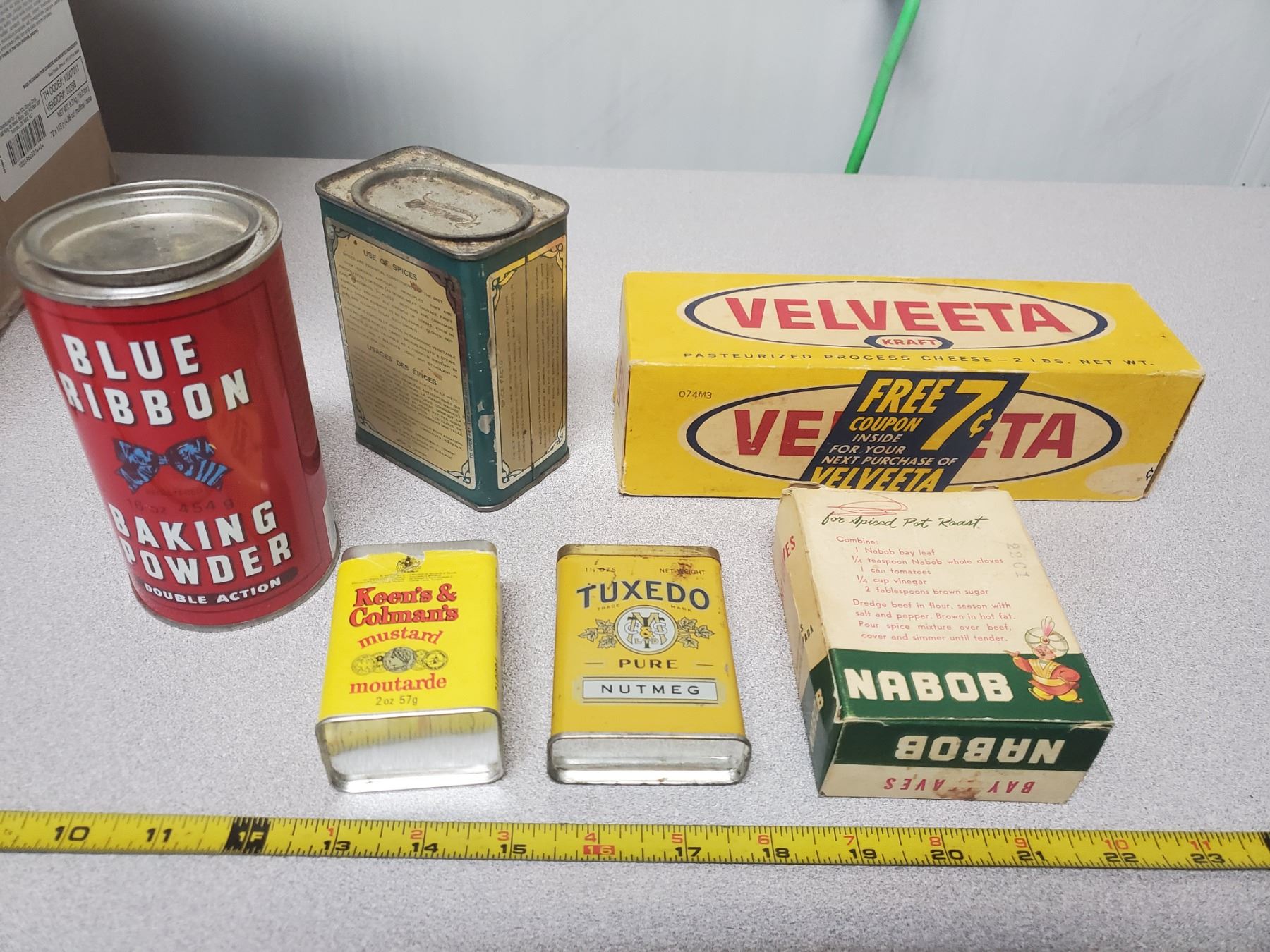 ASSORTED VINTAGE KITCHEN CONTAINERS Schmalz Auctions