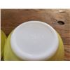Image 3 : 2 X VINTAGE YELLOW PYREX MIXING BOWLS