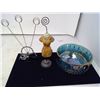 Image 1 : 2 PICTURE HOLDERS AND BLUE BOWL