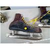 Image 2 : SIZE 11 MENS VINTAGE HOCKEY SKATES
