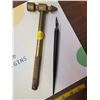 Image 2 : BRASS HAMMER AND ANTIQUE FOUNTAIN PEN