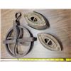 Image 2 : 2 SAD IRONS, 1 TRIVET & OLD PULLEY
