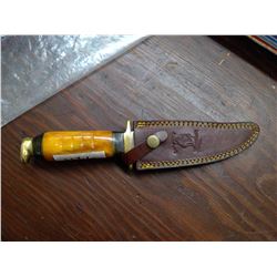 HUNTING KNIFE (LEATHER CASE)