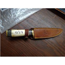 HUNTING KNIFE (LEATHER CASE)