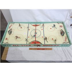VINTAGE ALL STAR TABLE TOP HOCKEY GAME
