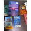 Image 3 : Lot of Nora Roberts Books