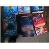 Image 4 : Lot of Books - Danielle Steel and Mary Higgins Clark